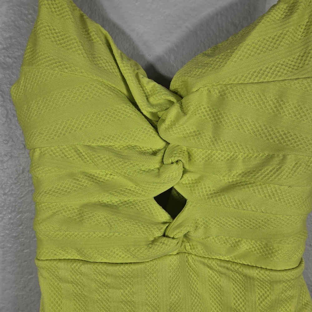 Becca Prima Camille Neon Swimsuit One Piece Size S/P Petite Twist Front V-Neck - Picture 5 of 15